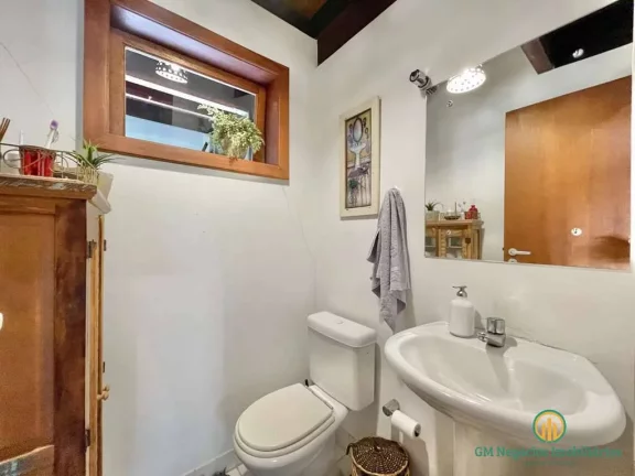 Imagem Cond. Recanto Inpla - Casa de revista! 3 dorms / 1 suíte + 2 aptos hóspedes