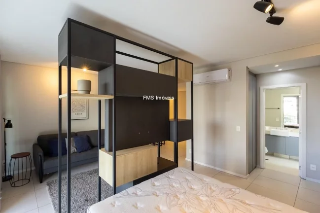 Imagem Apartamento à venda no Itaim Bibi, São Paulo-SP: 1 quarto, 1 sala, 1 banheiro, 1 vaga de garagem, 48m² de área. Adquira já!