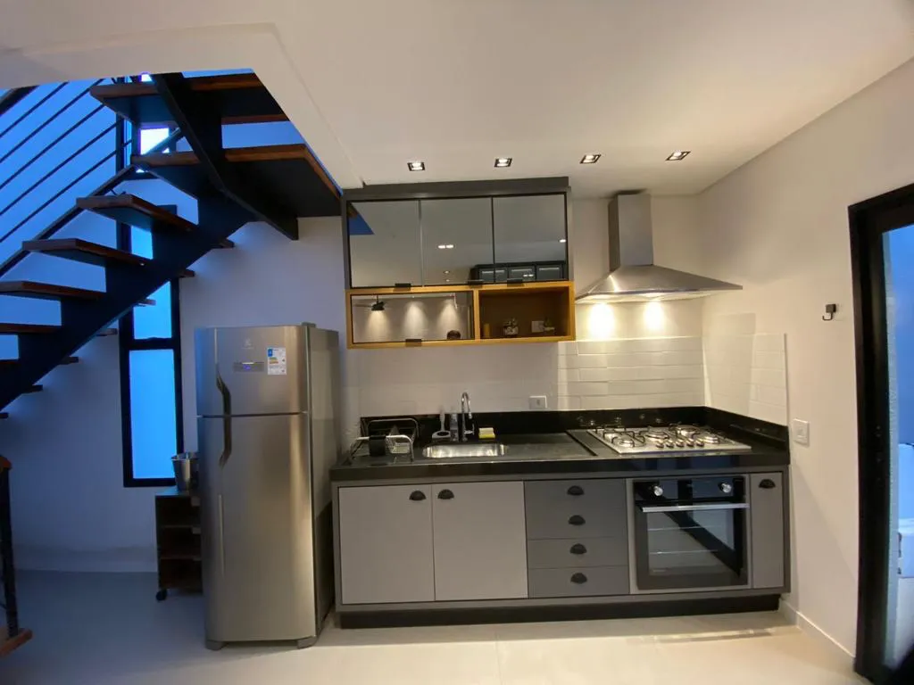 Imagem Sobrado com 2 Quartos à Venda, 90 m² em Cidade Jardim - Caraguatatuba
