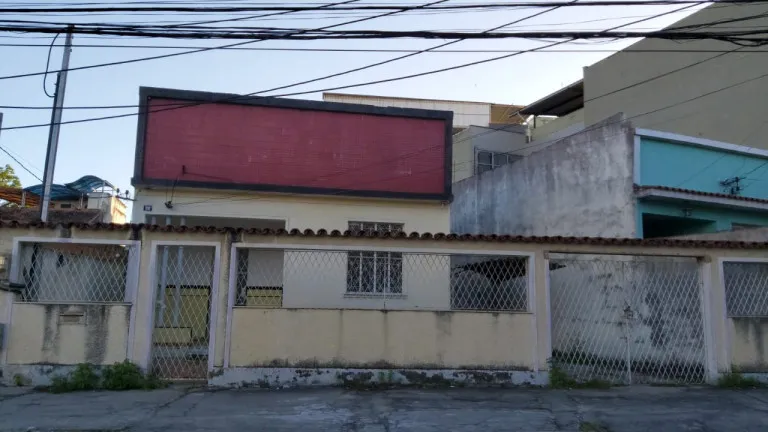 Foto do imóvel Casa com 3 Quartos para Alugar, 100 m² em Campo Grande - Rio de Janeiro