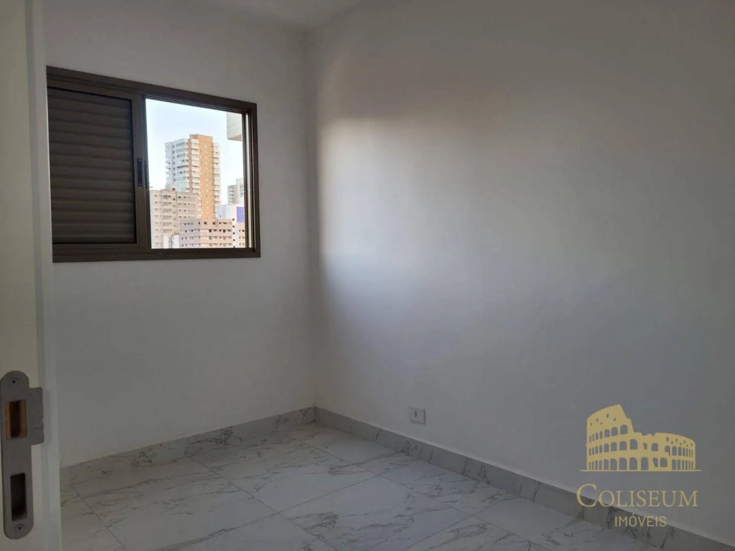 Imagem Apartamento com 2 dormitórios para alugar, 61 m² por R$ 3.200,00/mês - Aviação - Praia Grande/SP