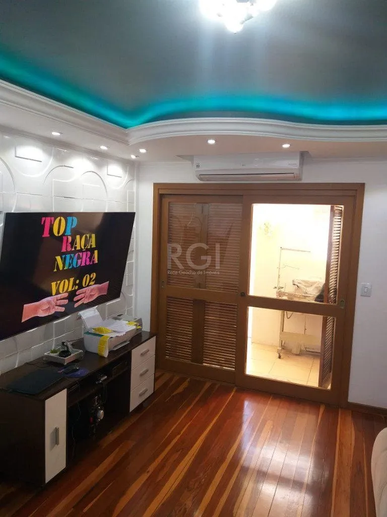 Imagem Casa Condominio para Venda - 237.24m², 3 dormitórios, sendo 1 suites, 2 vagas - Alto Petrópolis