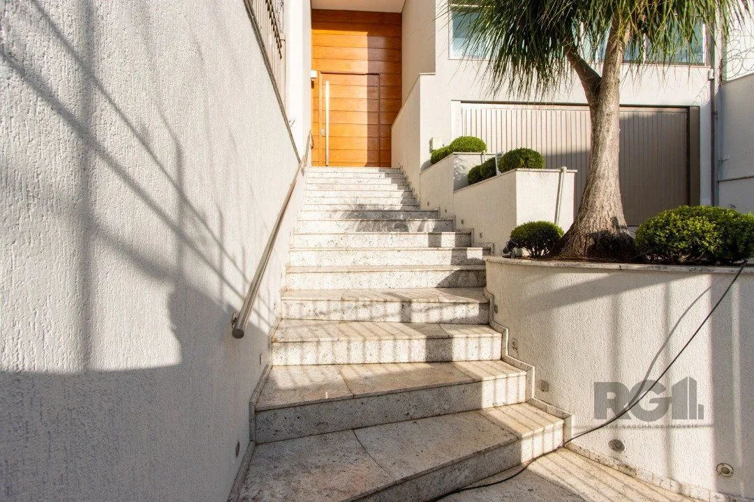 Imagem Casa com 5 suites com area privativa 714,00