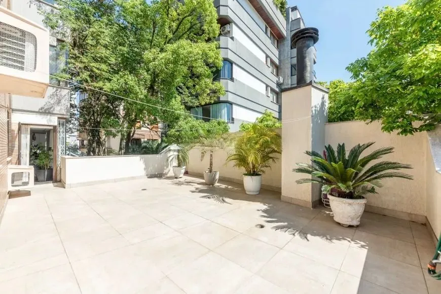 Imagem Apartamento Garden com 3 dormitórios e pátio ensolarado