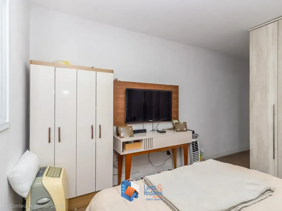 Imagem Sobrado para venda em Jardim Japão com 3 quartos, sendo 1 suíte, 171m²