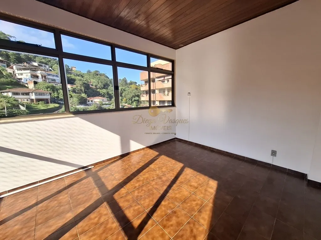 Imagem Cobertura para Venda em Teresópolis / RJ no bairro Agriões