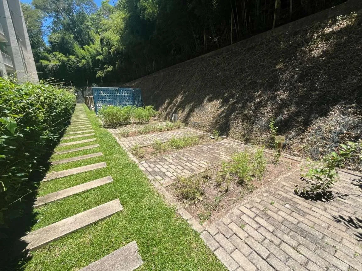 Imagem Apartamento para Venda em Petrópolis / RJ no bairro Nogueira
