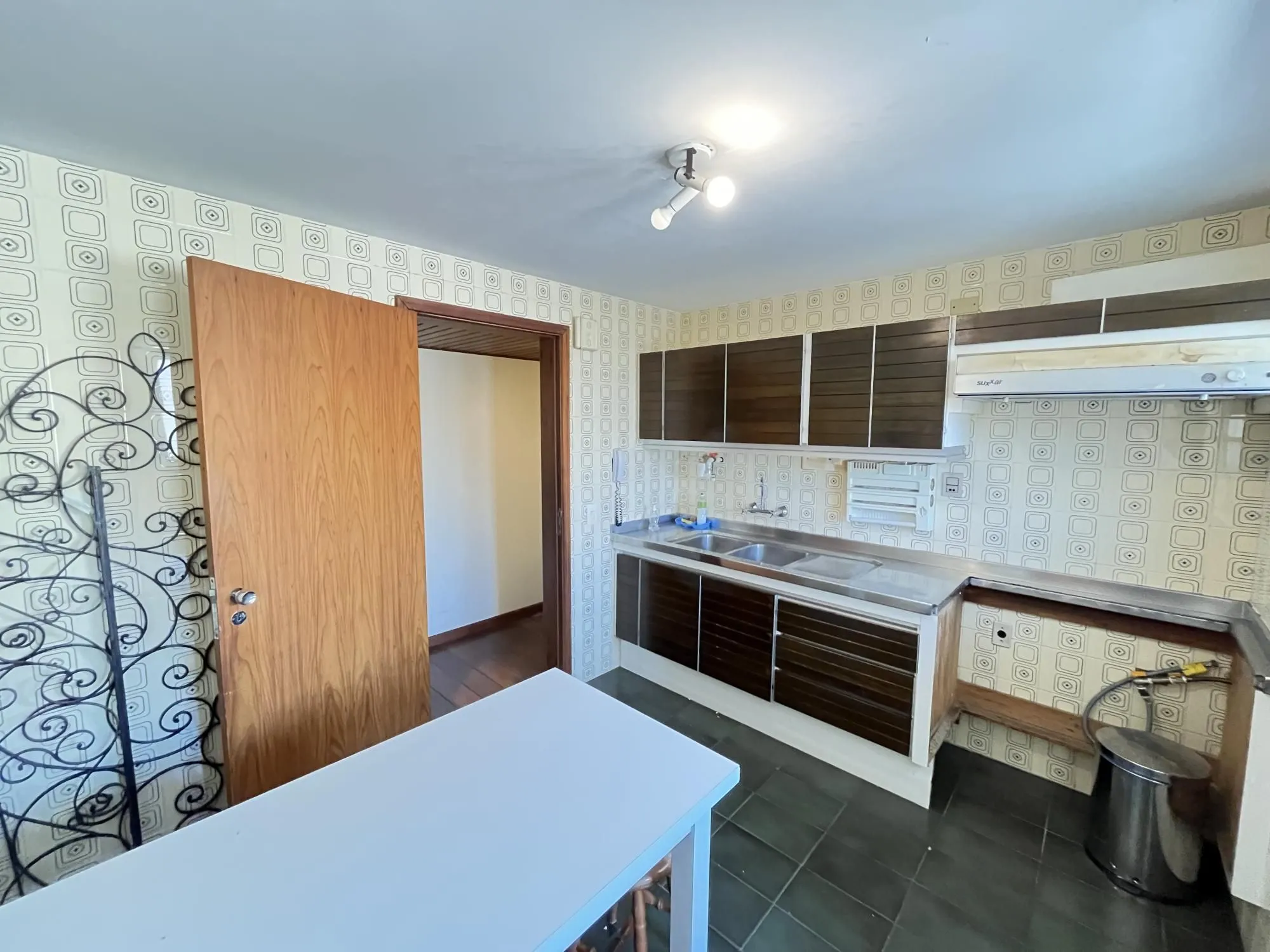 Imagem Apartamento de 3 quartos, suíte e 2 vagas de garagem no bairro Auxiliadora POA