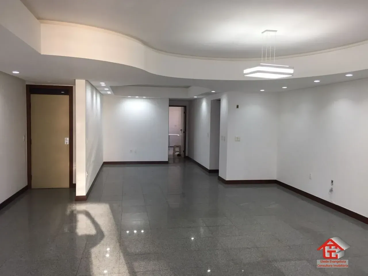 Imagem Apartamento com 4 Quartos à Venda, 220 m² em Pituba - Salvador
