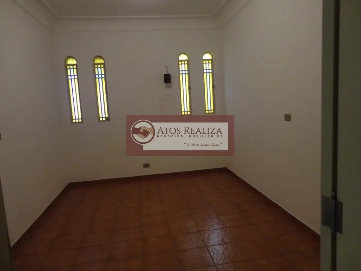 Imagem Casa a venda no Jardim Represa zona sul. Encontrei uma casa para você aqui no Jardim represa zona sul de São Paulo, seu Novo endereço, é um Sobrado lindo cheio de espaços, com uma total de 332m² e sua Área útil de 250m² bem distribuídos, São 4 Dormitórios