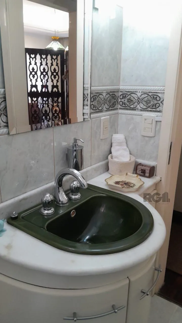Imagem Apartamento 3 quartos, suite, dep de empregada,andar alto,Bairro Centro