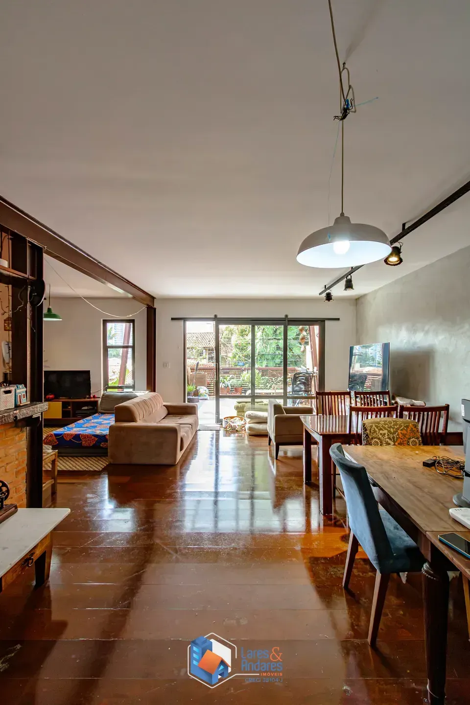 Imagem Casa para venda em Vila Pirajussara com 3 quartos, sendo 1 suíte, 300m²