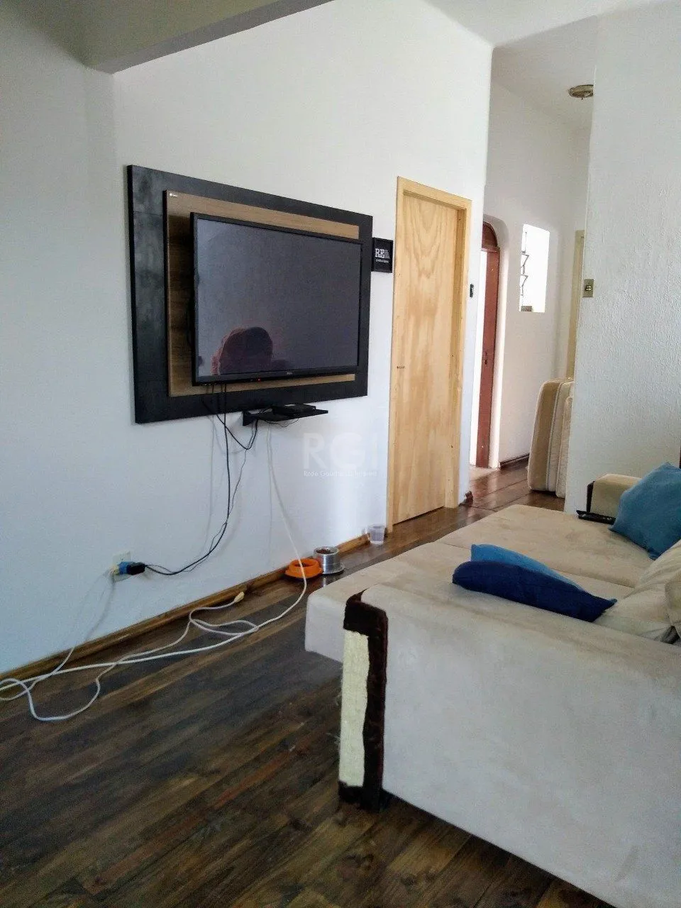 Imagem Casa para Venda - 400m², 3 dormitórios, sendo 2 suites, 2 vagas - Floresta