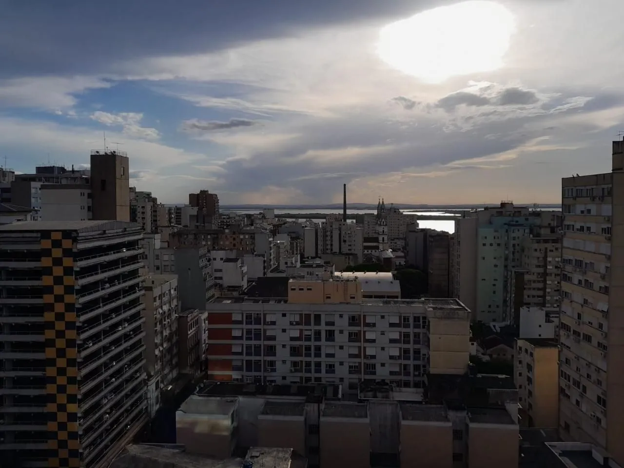Imagem Sala comercial à venda em Porto Alegre, Centro Histórico, 42.23m2