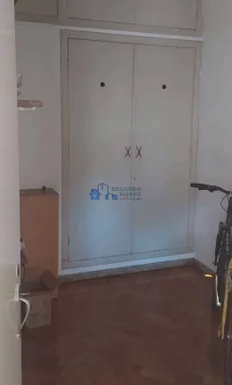 Imagem APARTAMENTO DE 4 QUARTOS COM VAGA NO CENTRO.