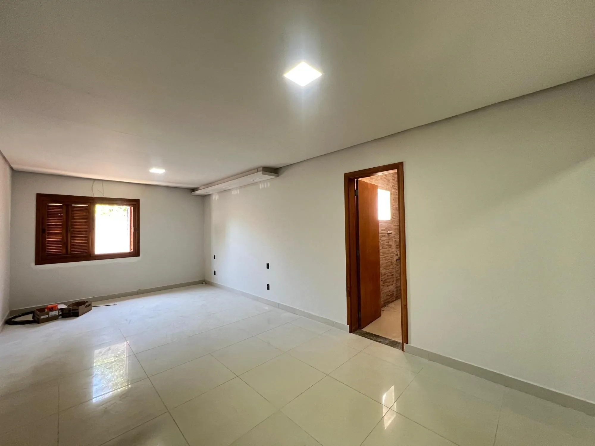 Imagem Excelente casa a venda reformada no bairro Ipanema.