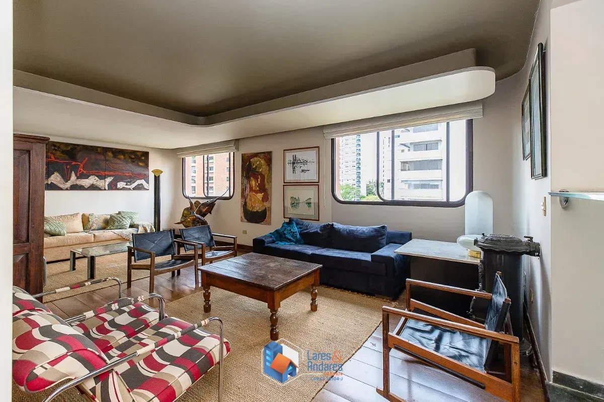 Imagem Apartamento para venda em Moema com 3 quartos, sendo 1 suíte, 210m²