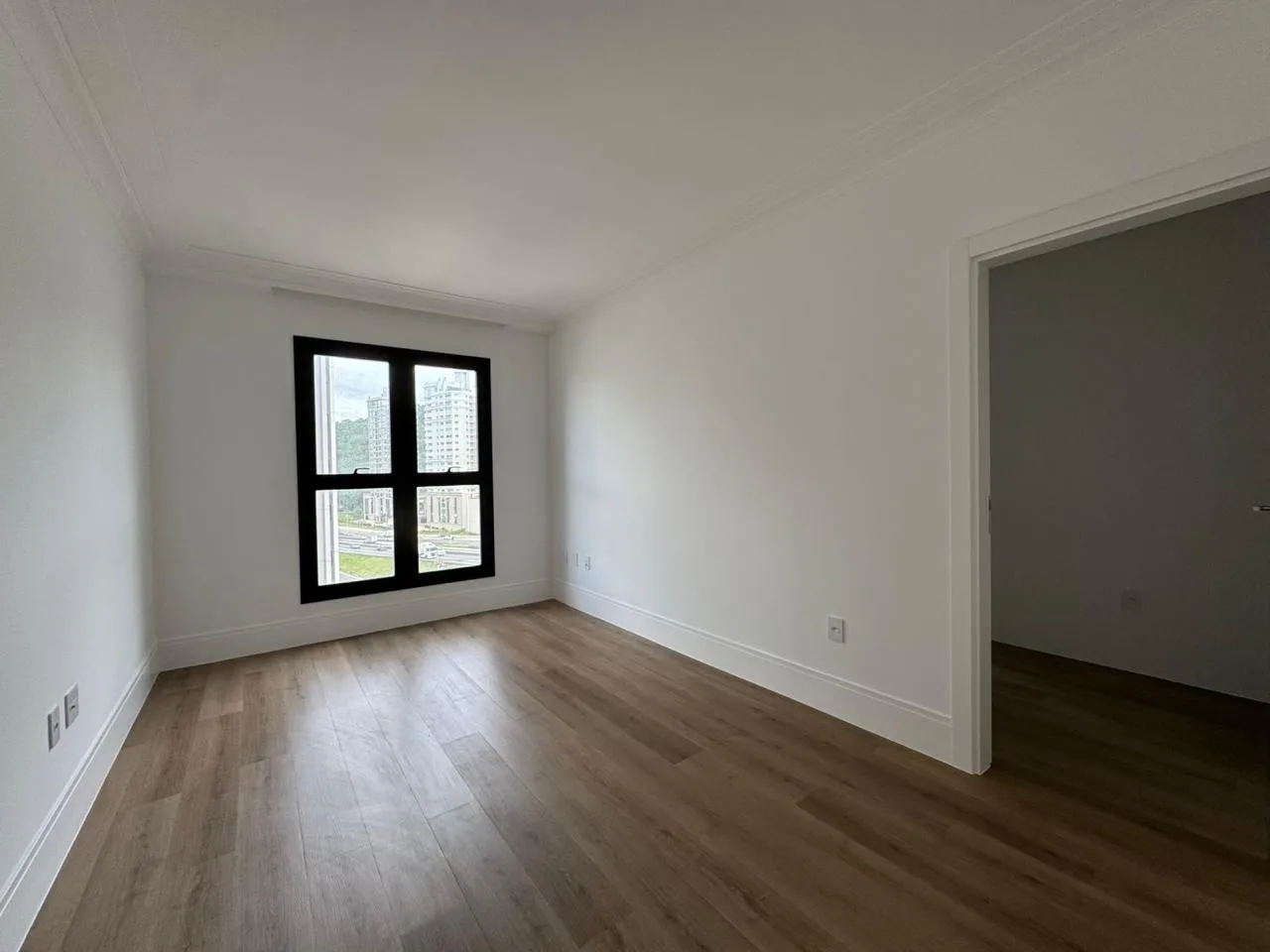 Imagem Apartamento com vista para o mar à venda com 210m2 por R$ 4.400.000,00