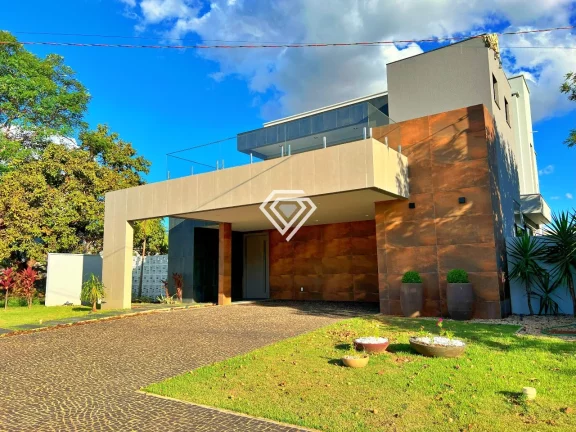 Imagem Sobrado 3 Suítes, 329 m² c/ lazer à venda no Condomínio Caribe