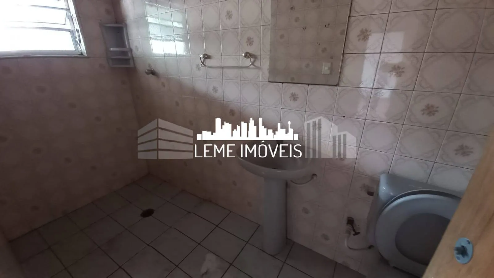 Imagem IMOVEL PARA RENDA COM SALÃO COMERCIAL