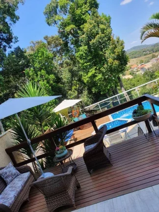 Imagem Sobrado com 2 dormitórios à venda, 340 m² por R$ 1.200.000,00 - Estancia da Serra - Mairiporã/SP