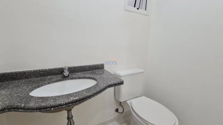 Imagem Vende apartamento de 80m², com 3 dormitórios, sendo 1 suíte e 2 vagas.
