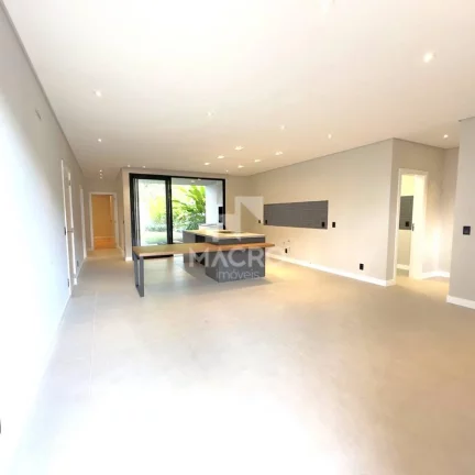 Imagem Casa Alto Padrão | Rau | 2 suítes | 190m²