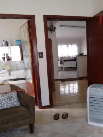 Imagem VENDA CASA ARUJÁ Excelente imóvel localizado no bairro Arujamérica com área total de 187 m² e área construída 100 m², com 3 dormitório. CONSULTE-NOS