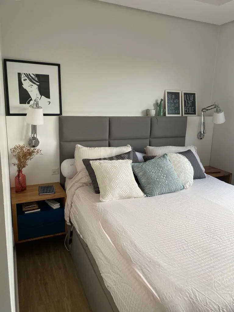 Imagem Excelente apartamento mobiliado de 2 dormitórios e 1 vaga de garagem
