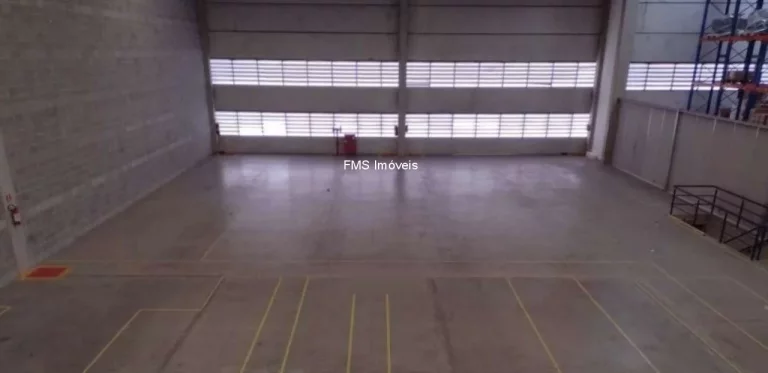 Imagem Galpão com 1.415m2 em Cotia/SP