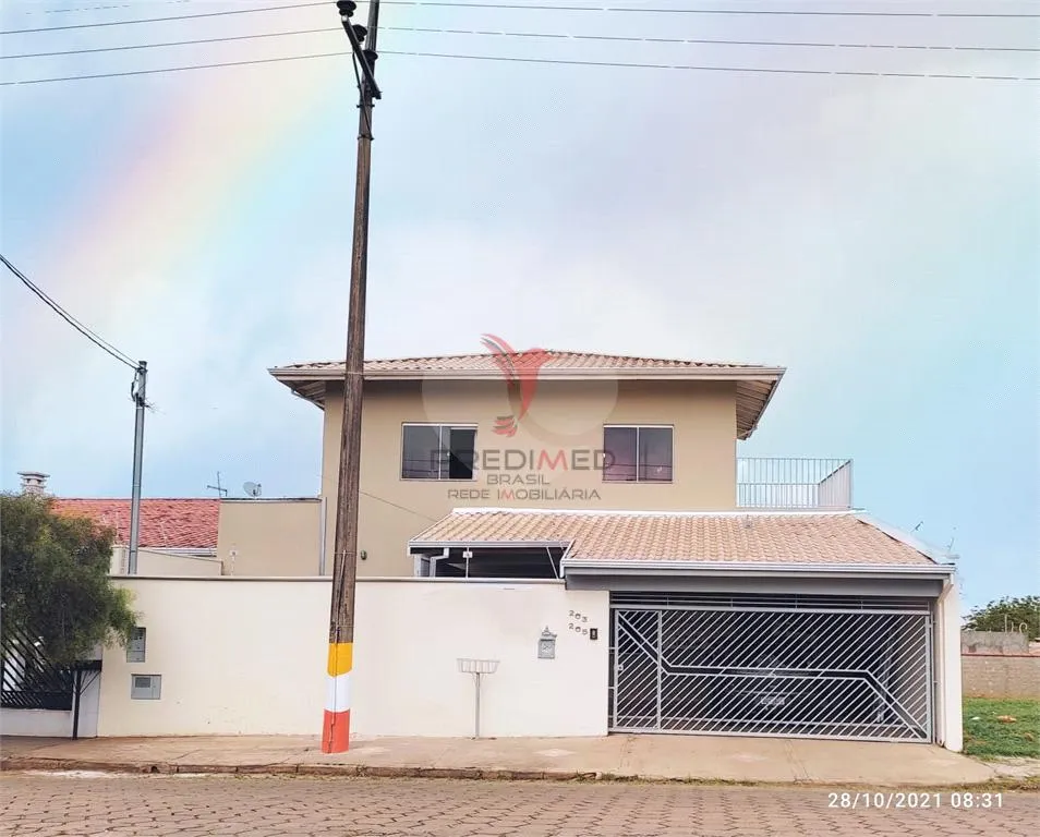 Foto do imóvel Sobrado de 3 quartos, 238m² no bairro Vila Santa Izabel, em Avaré