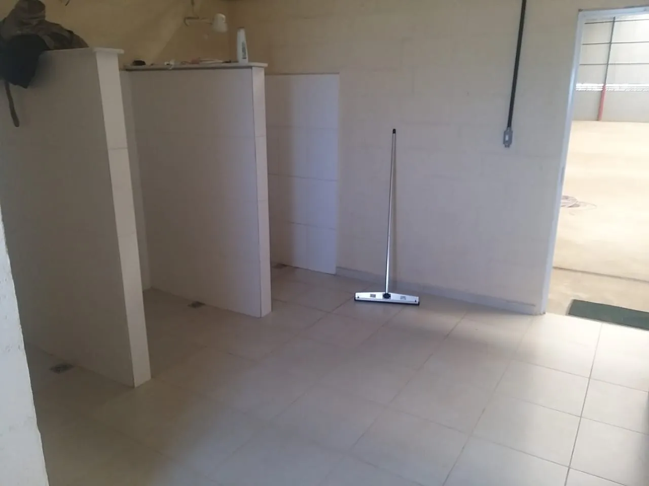 Imagem Comercial à venda 7500M², Moreira César, Pindamonhangaba - SP