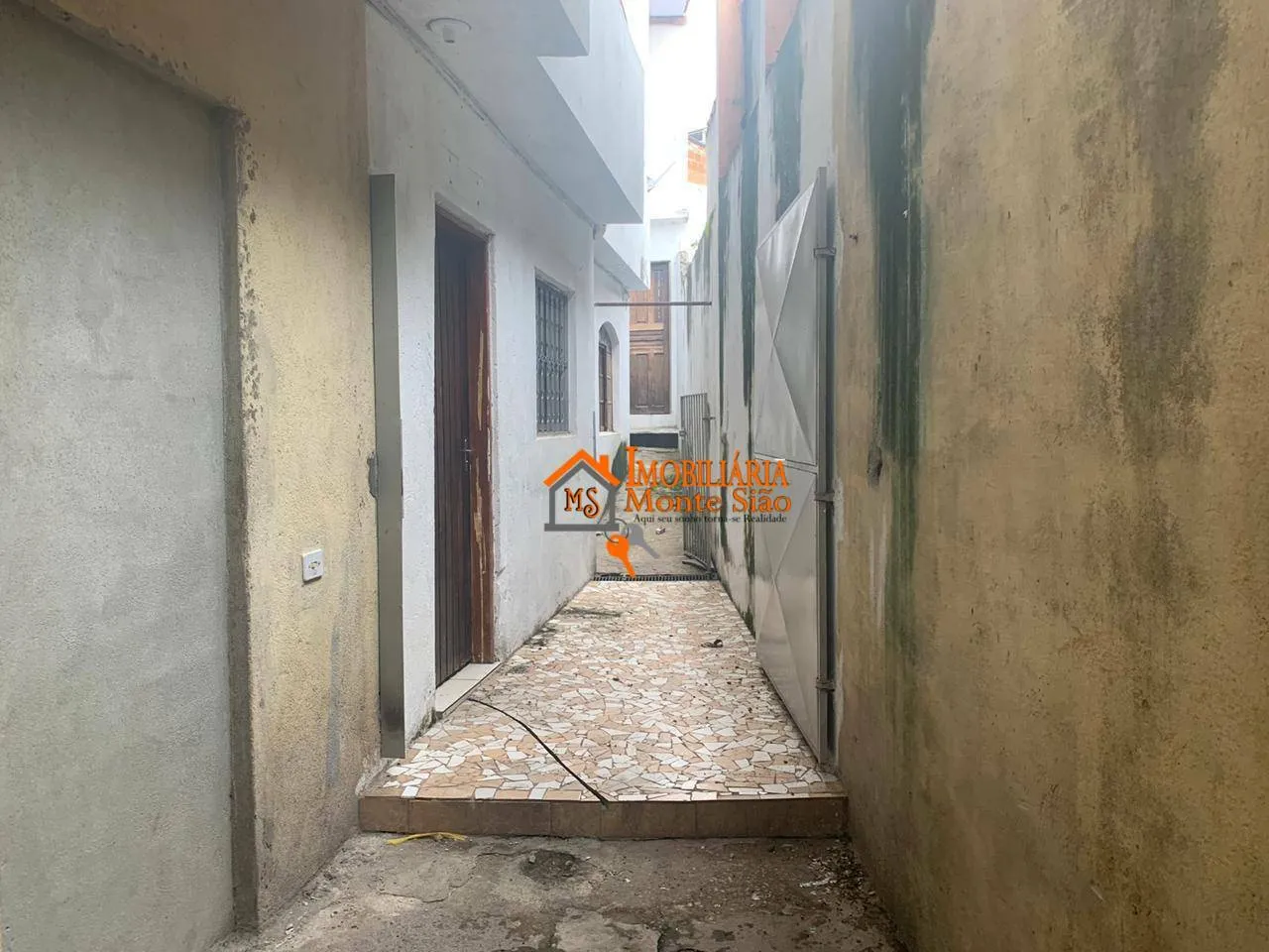 Imagem Sobrado com 4 dormitórios à venda, 200 m² por R$ 400.000,00 - Jardim Paraíso - Guarulhos/SP