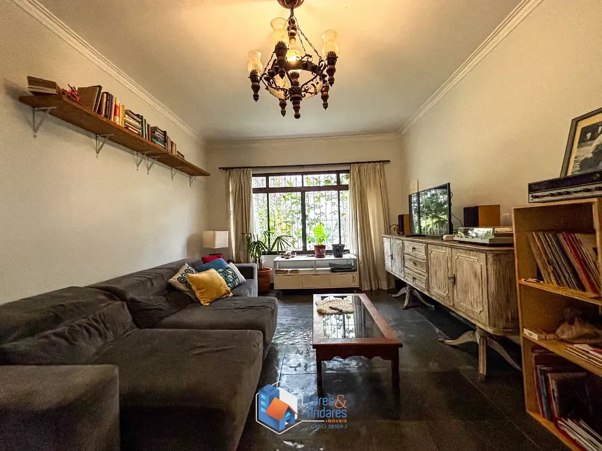 Imagem Casa para venda em Vila Anglo Brasileira com 4 quartos, sendo 1 suíte, 222m²