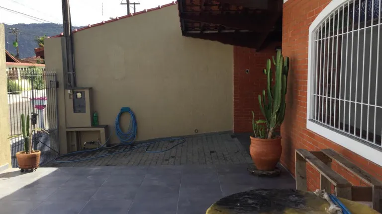 Imagem Casa com 3 Quartos à Venda, 190 m² em Caiçara - Praia Grande