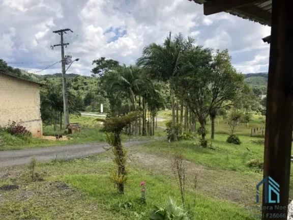 Imagem Área com 10.213m², com casa 03 quartos, localizada em Campina Grande do Sul PR, com frente para os 02 lados da Rodovia Régis Bintencourt