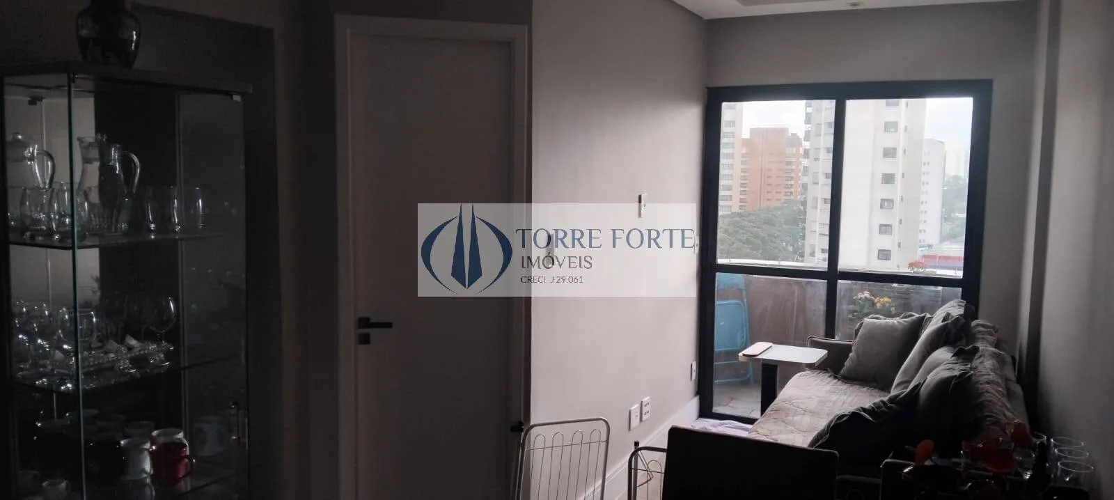Foto do imóvel Ótimo apartamento com 28 m², 1 dormitório, 1 vaga de garagem, em Moema em Avenida Jamaris