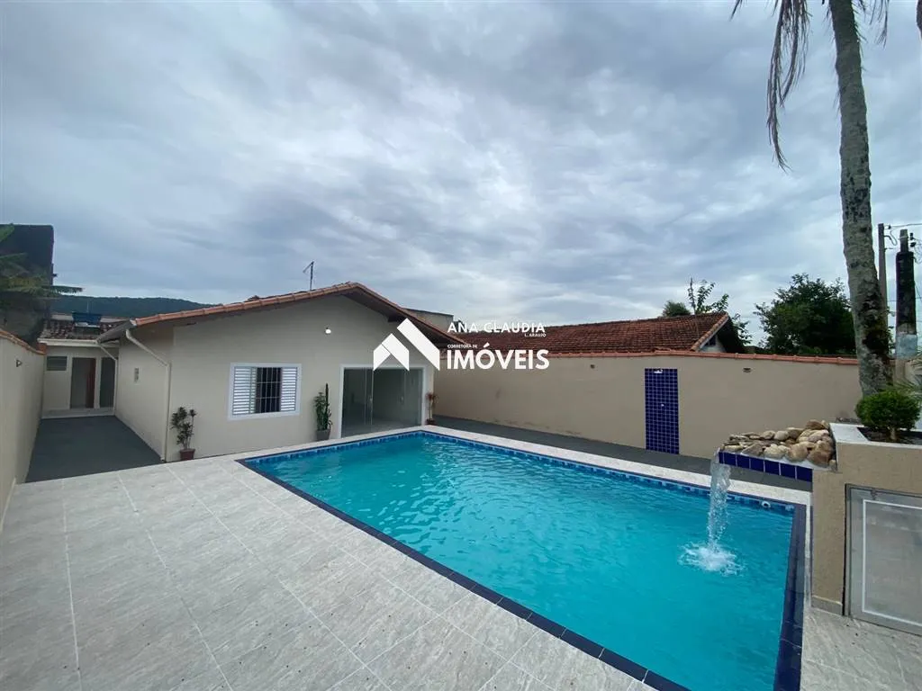 Imagem Casa ISOLADA lote inteiro