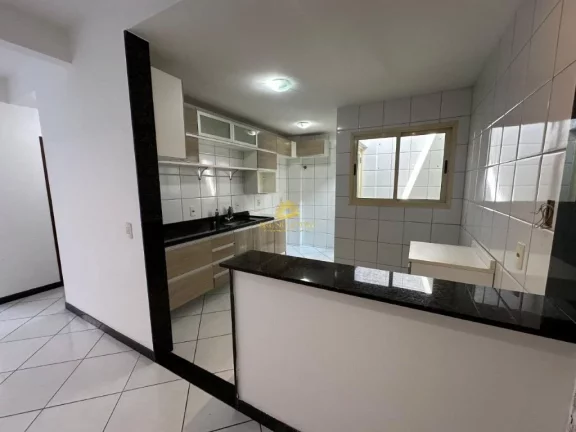 Imagem Descubra a tranquilidade e a conveniência de morar em uma casa duplex charmosa e completa em Guarap...