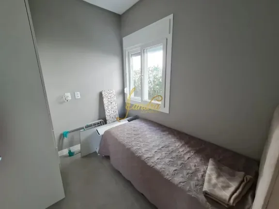 Imagem Sobrado finamente mobiliado e decorado beira de lago