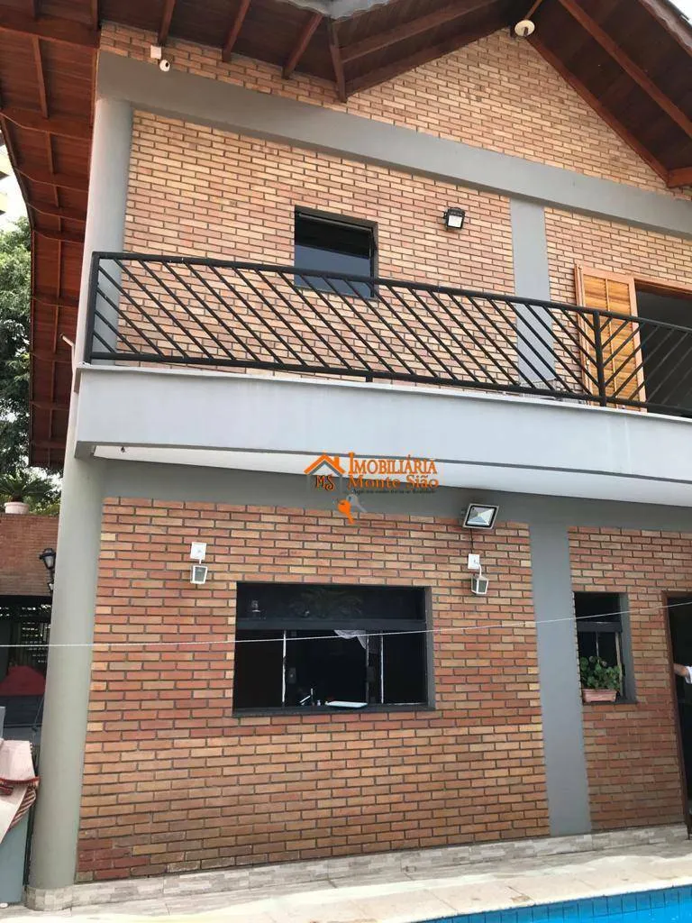 Imagem Sobrado com 3 dormitórios à venda, 375 m² por R$ 3.180.000,00 - Cidade Maia - Guarulhos/SP