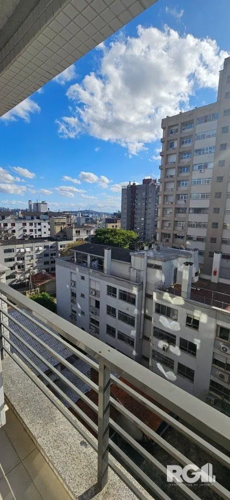 Imagem Lindo Apartamento Mobiliado de 1 domitório com 1 Suíte e Sacada