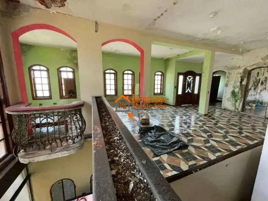 Imagem Sobrado com 5 dormitórios à venda, 600 m² por R$ 2.438.000,00 - Jardim Vila Galvão - Guarulhos/SP