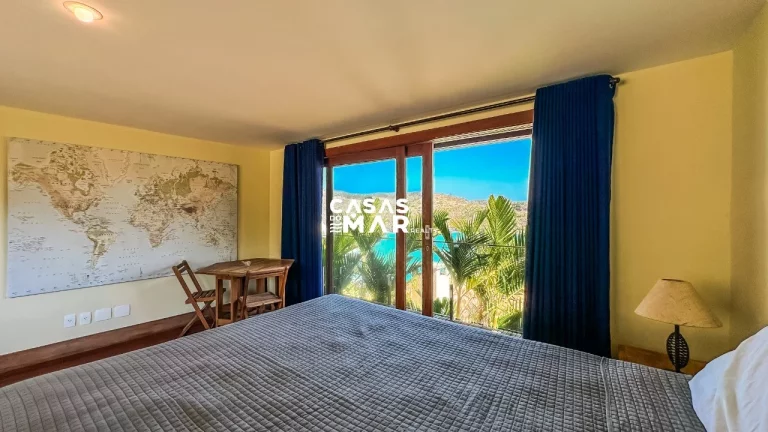 Imagem Casa Frente Mar de Luxo em Búzios-RJ: 5 Suítes, 3 Salas, 8 Banheiros, 3 Vagas, 400m².