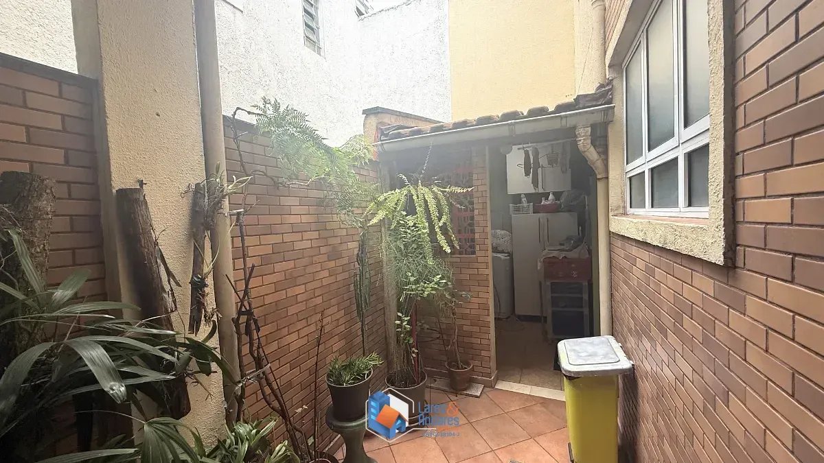 Imagem Sobrado para venda em Perdizes com 4 quartos, sendo 1 suíte, 180m²