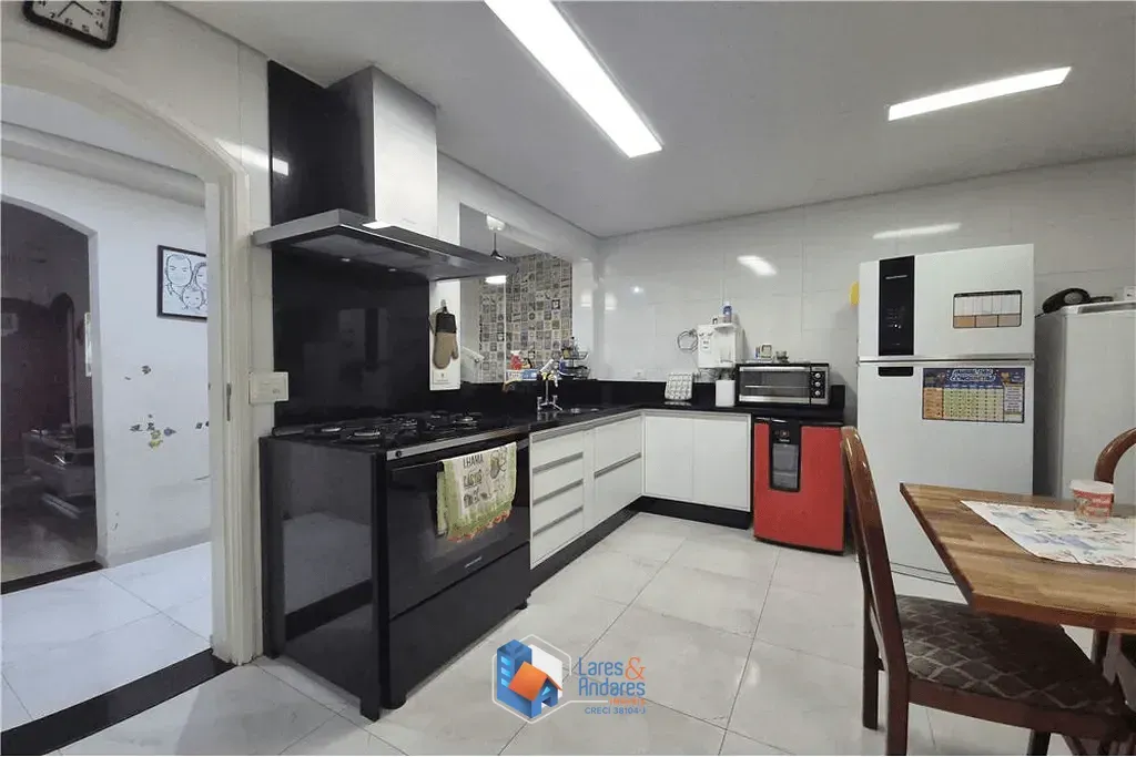 Foto do imóvel Casa à venda 2 Quartos 1 Suite 2 Vagas 180M² Vila Tolstoi São Paulo - SP em Rua Santa Maria do Cambuca
