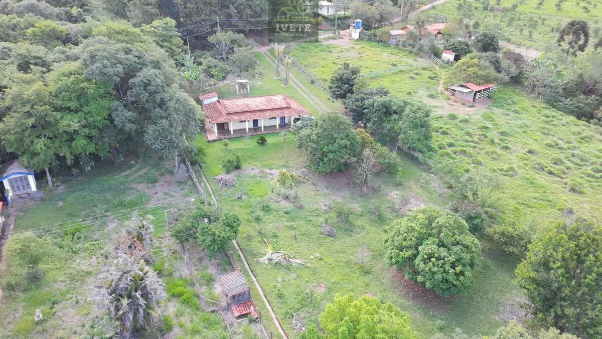 Imagem Linda Chácara à Venda no Bairro dos Camilos - Socorro/SP