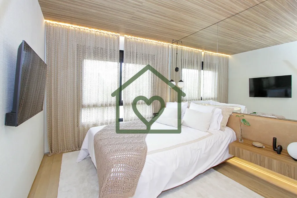 Imagem Apresento um sofisticado apartamento de 151 m² privativos no 18º andar, situado no bairro Menino D...