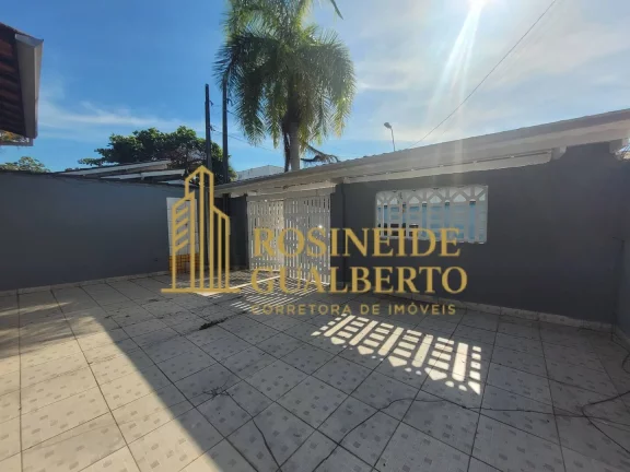 Imagem Casa na Praia das Palmeiras – Conforto, Espaço e Lazer em bairro nobre.