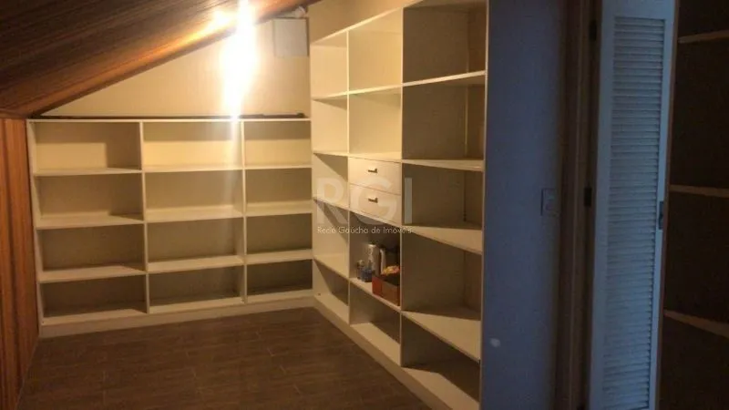 Imagem Casa para Venda - 242m², 3 dormitórios, sendo 1 suites, 3 vagas - Aberta dos Morros